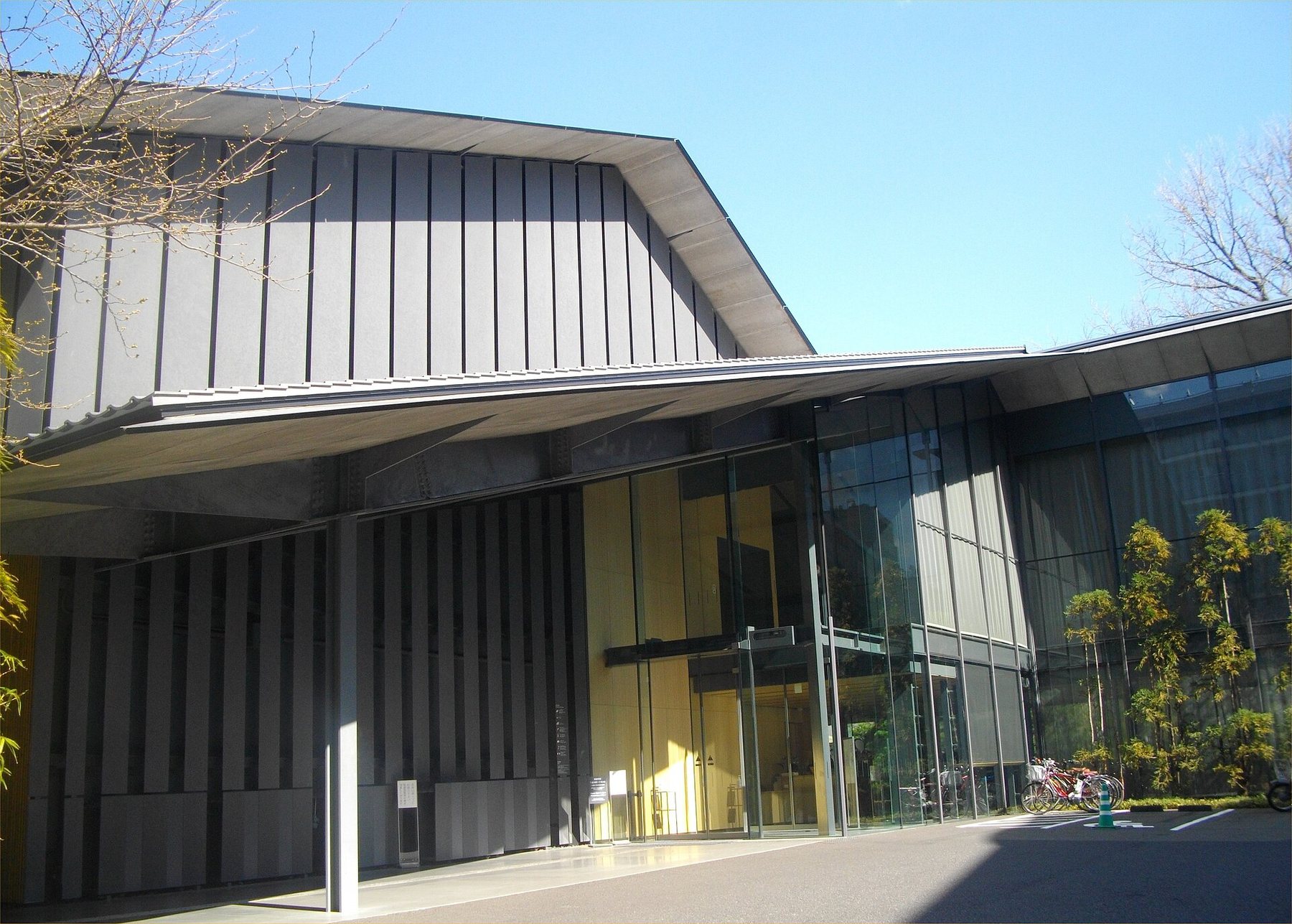 The entrance to Nezu Museum in Tokyo, photographed in 2014